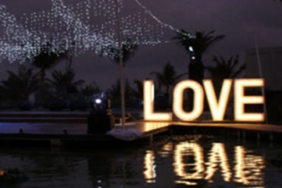 Giant Light Up Letter