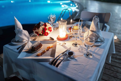 Poolside Private Candlelight Dinner