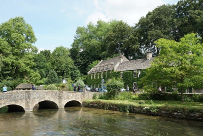 Couples Cotswolds Whisky and Gin Experience