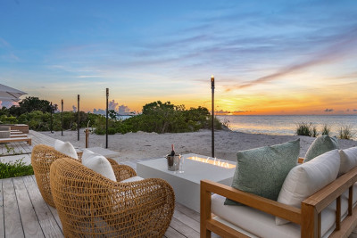 Grace Bay Ocean View and Beachfront Villas (4 - 6 Bedrooms)