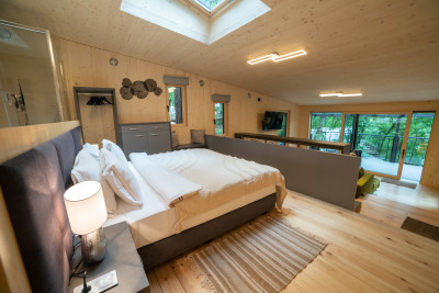 Romantic break in a Stairway house