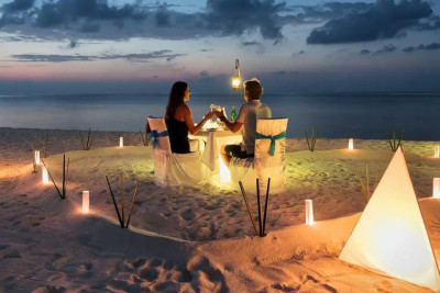 HONEYMOONS at La Ponta Villas&Suites