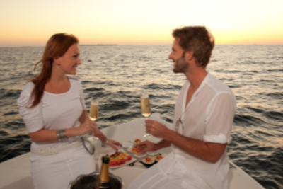 Romance in Dubai: Experience Love in the City of Dreams