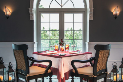 Romantic Candlelight Dinner at Apéritif Restaurant