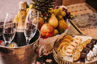 Champagne Welcome