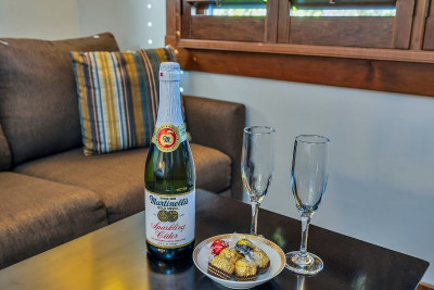 Sparkling Apple Cider & Chocolates