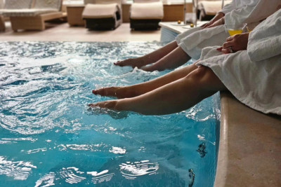 2-Night Mini Moon Package