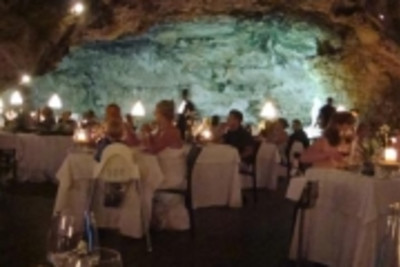 Weddings at Chez Les Grottes di Marta Tonello