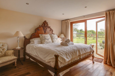 A Romantic Break in Beautiful Countryside Close to Sandy Beaches