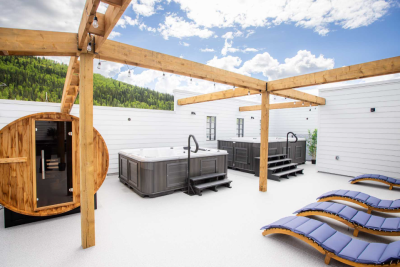 Enhance Your Stay – Spa Access at the Edge of the World