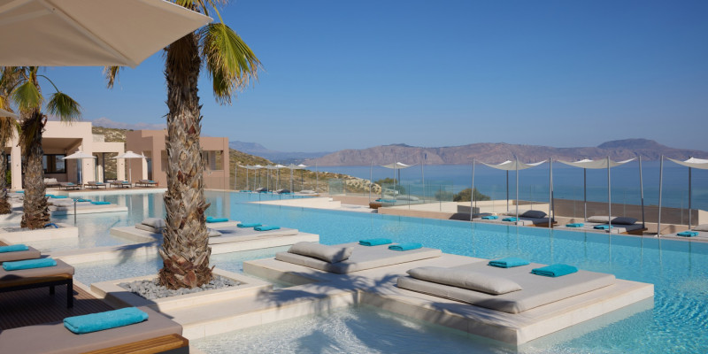 ÓROS Luxury Beach Resort overlooking the Cretan Sea