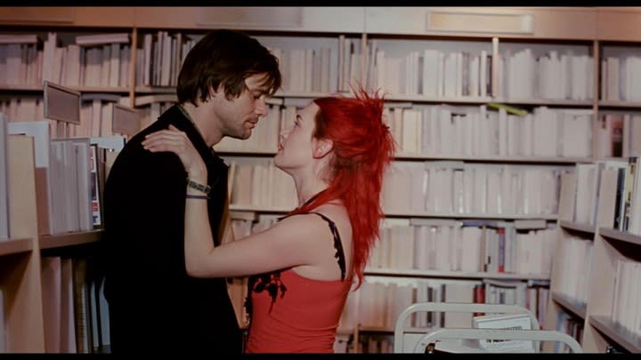 What Clementine's Orange Sweatshirt Means in 'Eternal Sunshine of the  Spotless Mind