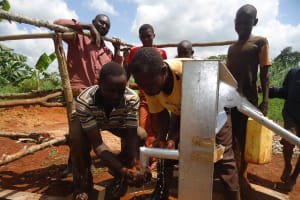 The Water Project: Kinuuma Community - 