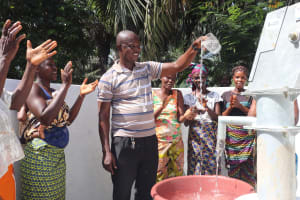 The Water Project: Rosint, Cassava Farm, Makuta Oil Palm Garden -  District Councilor With Community