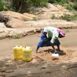 Nduumoni Community hand-dug well underway