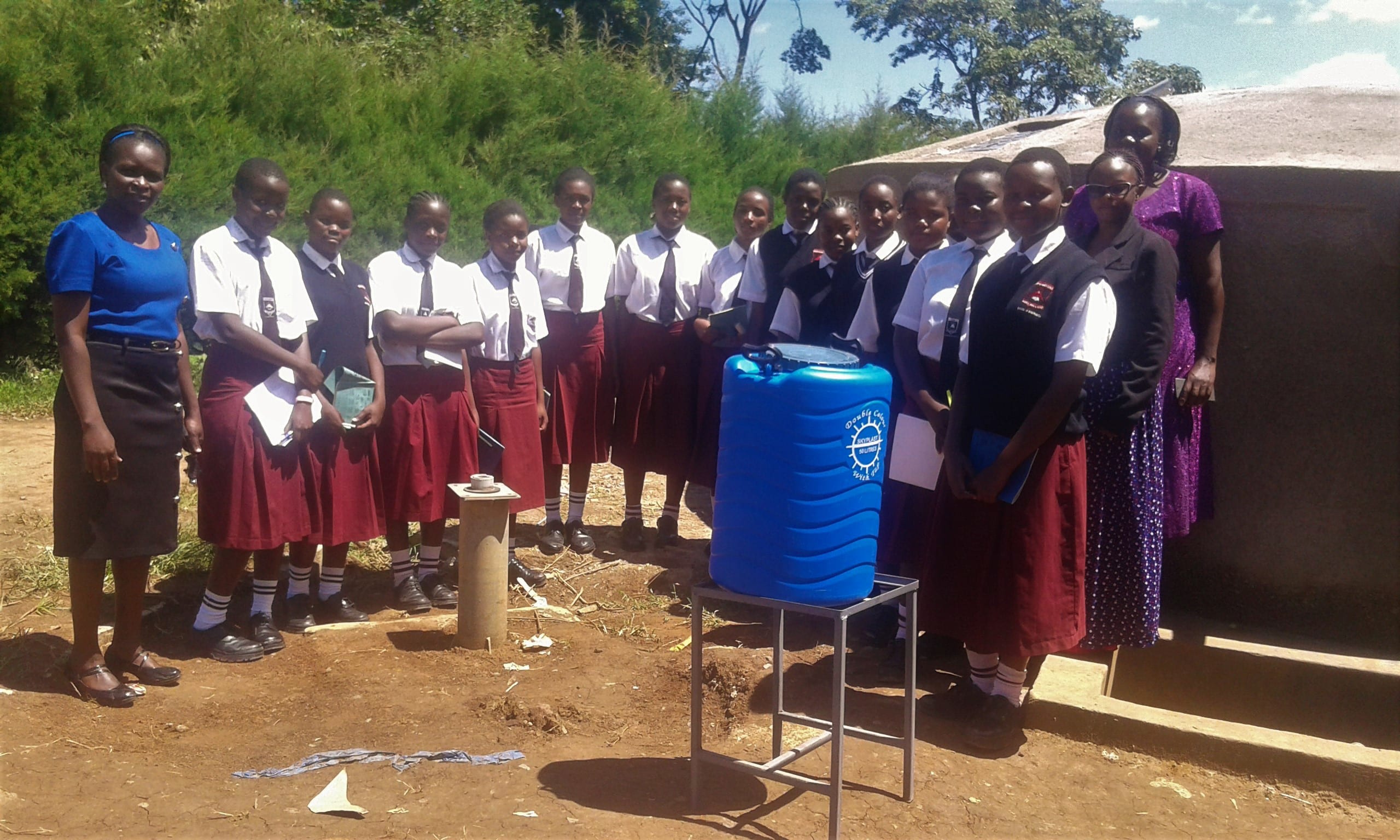 13 kenya4664 hand-washing stations