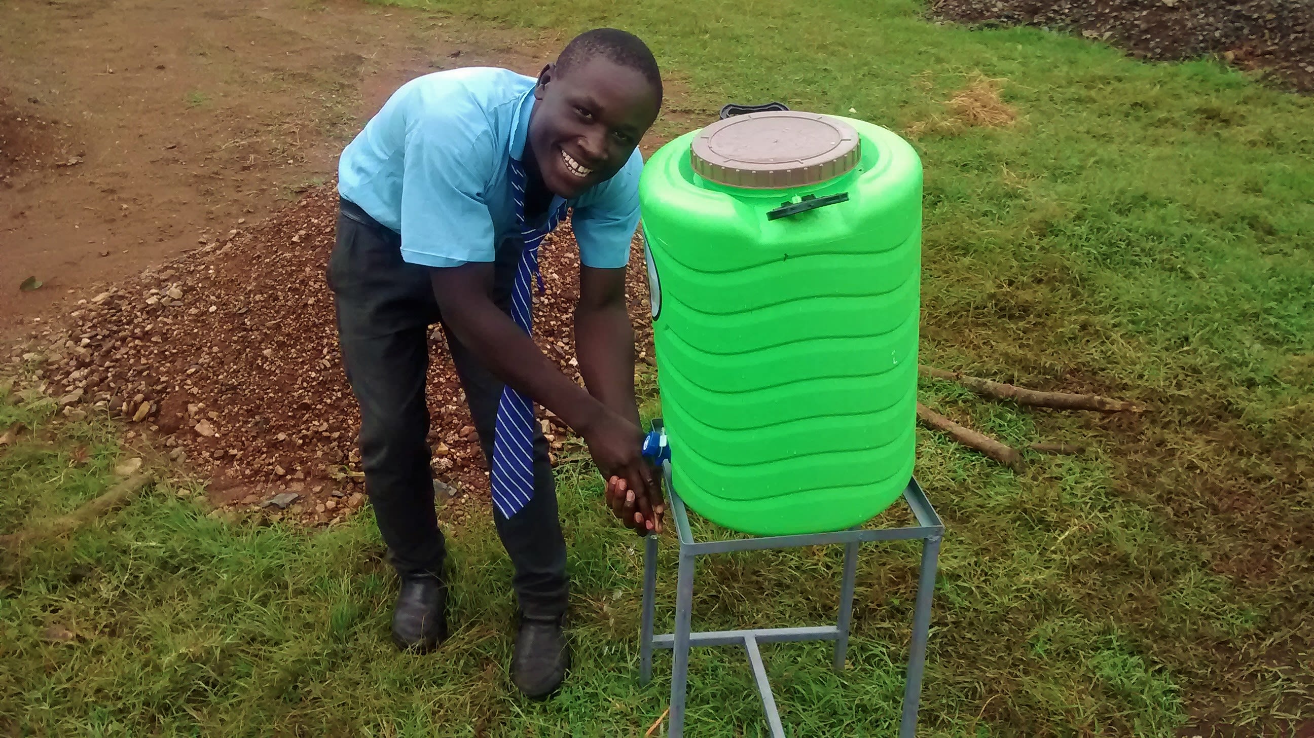 18 kenya4667 hand-washing station