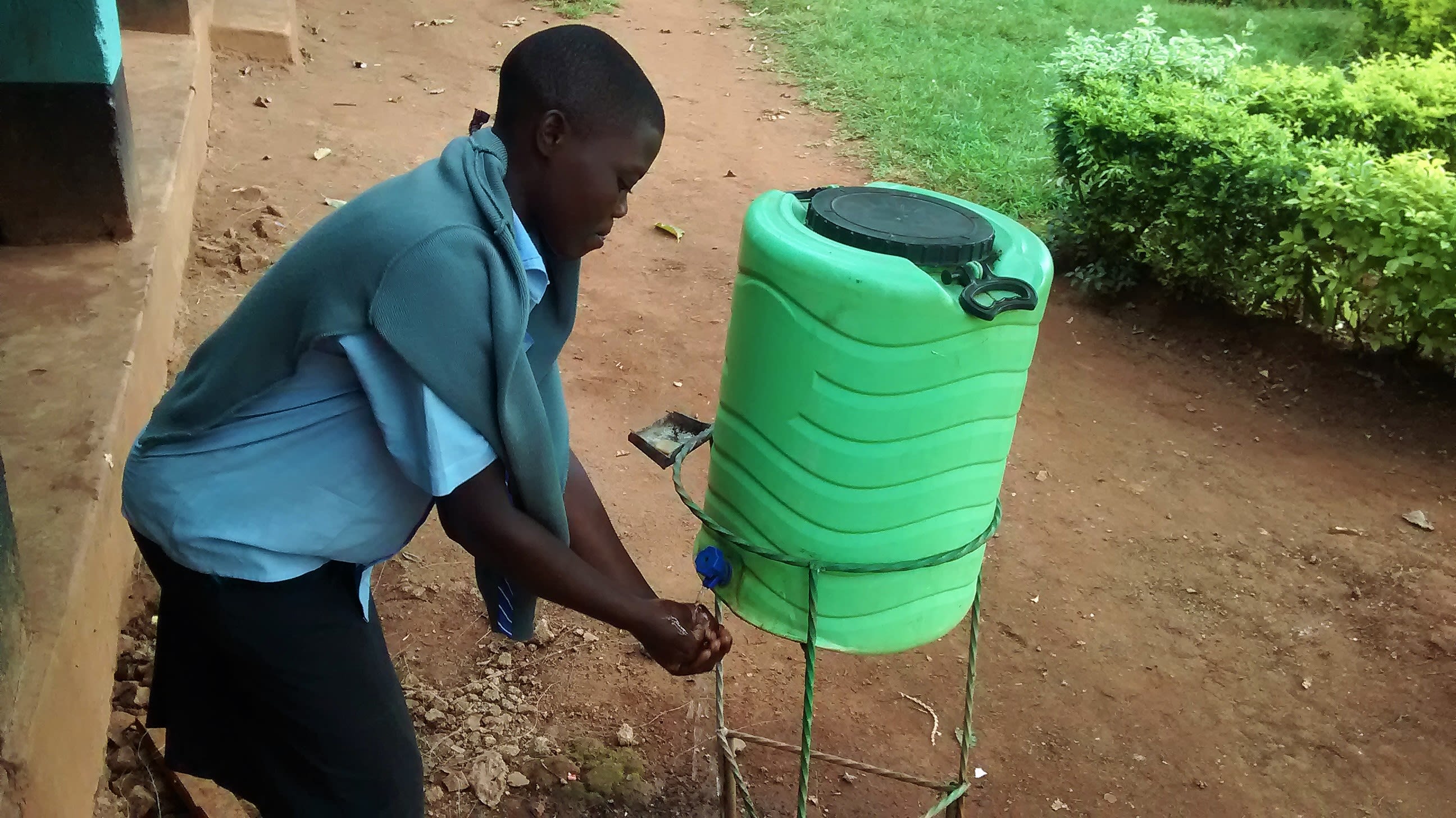 4 kenya4667 hand-washing