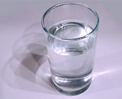 A glass of tap water, health and safety?