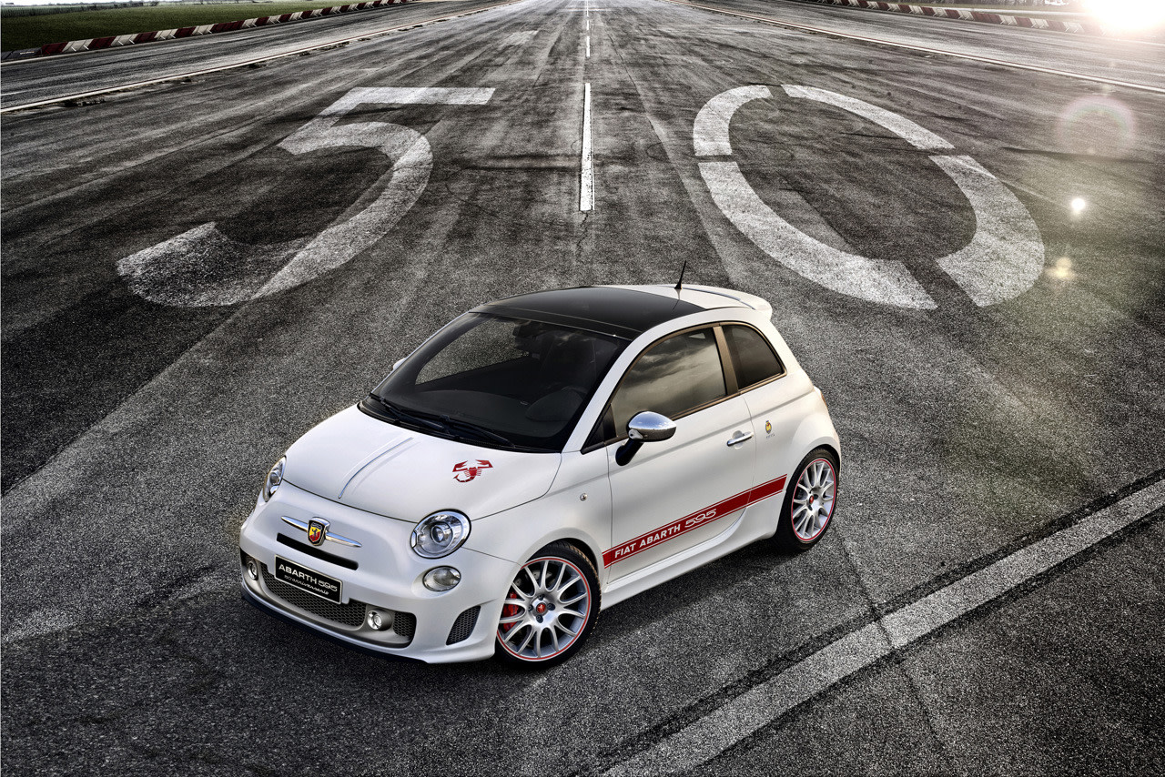 Abarth Fiat 500 Hybrid hot hatch Would Fix the Car’s Painfully Slow 16-Second 0-60 Time 5 MjA5MTc5MDk1MjA1ODE2MTY0