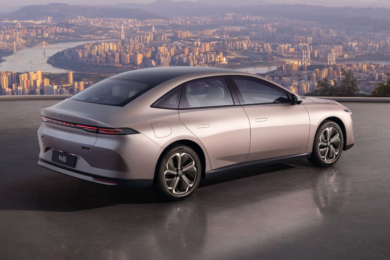 2026 Nissan N6 Plug-In Hybrid Sedan