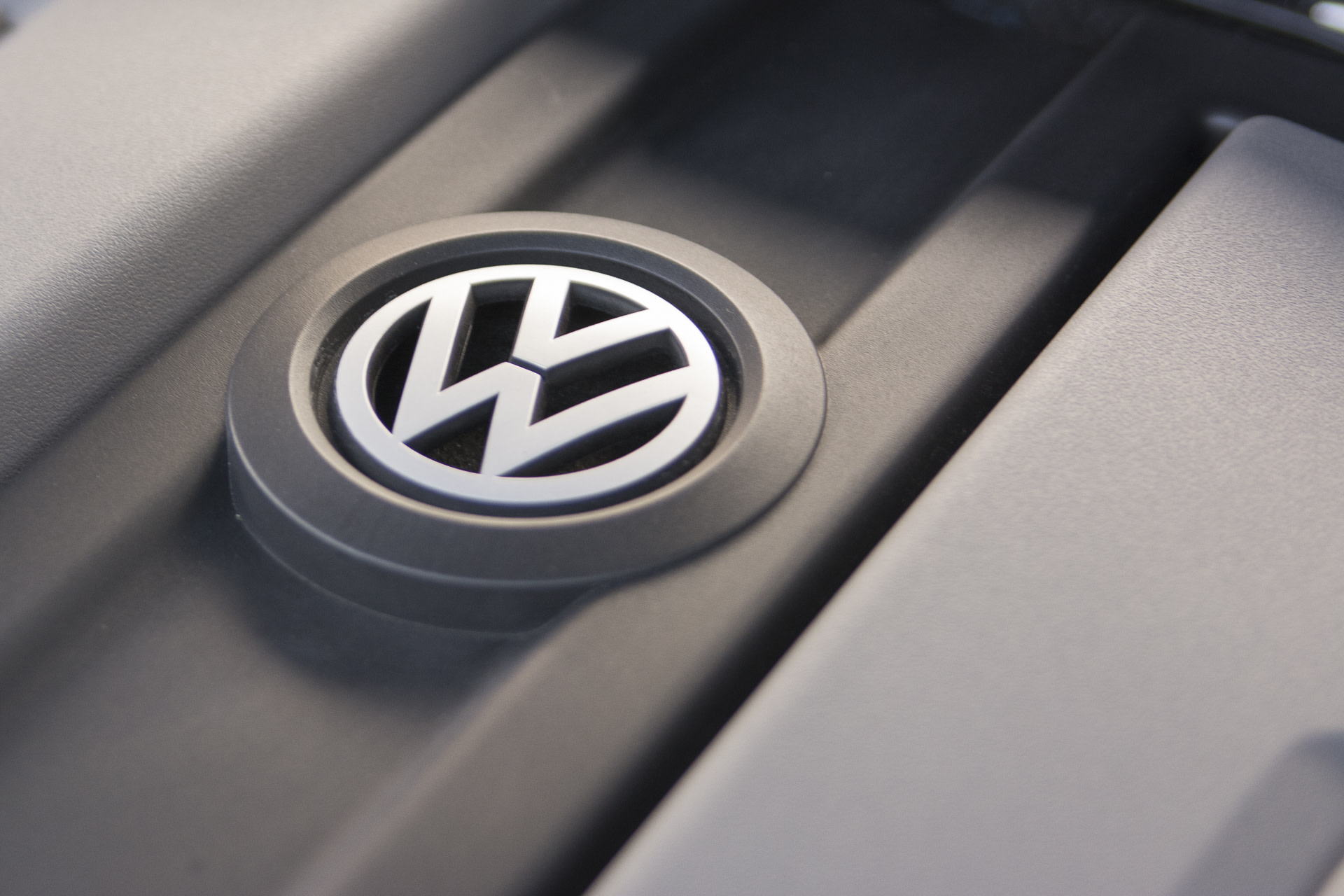 volkswagen tdi logo badge engine v6