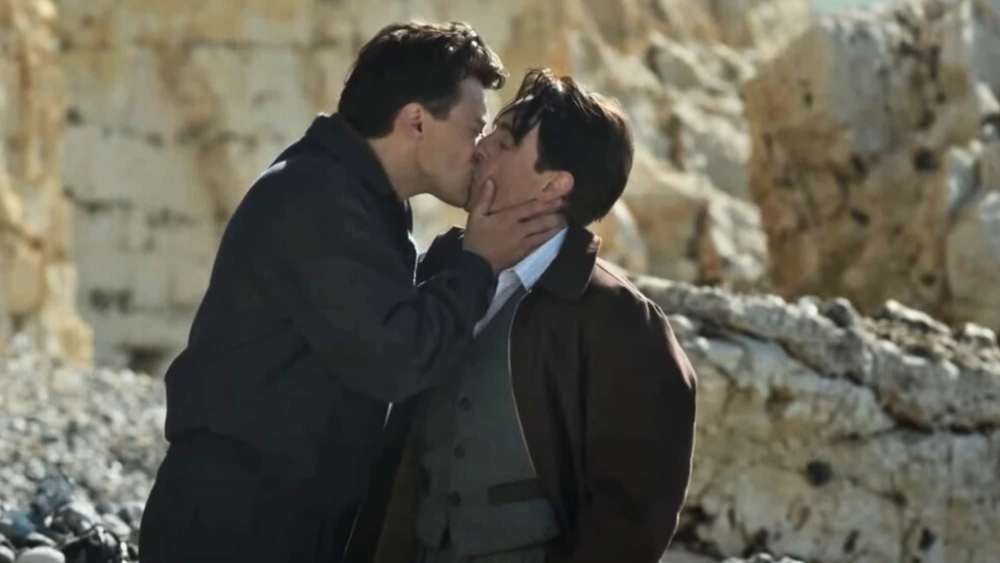 22 Sexiest Movies You Can Stream on Amazon Prime 13 MjEwMzk4NTk3NzQ3ODQ0OTQ1