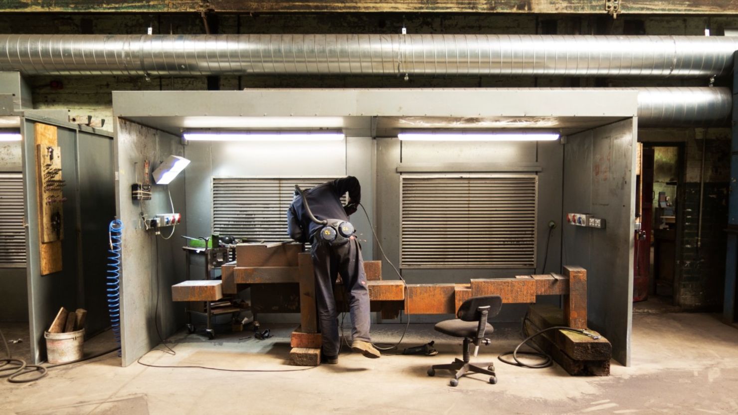 Man making mental sculpture