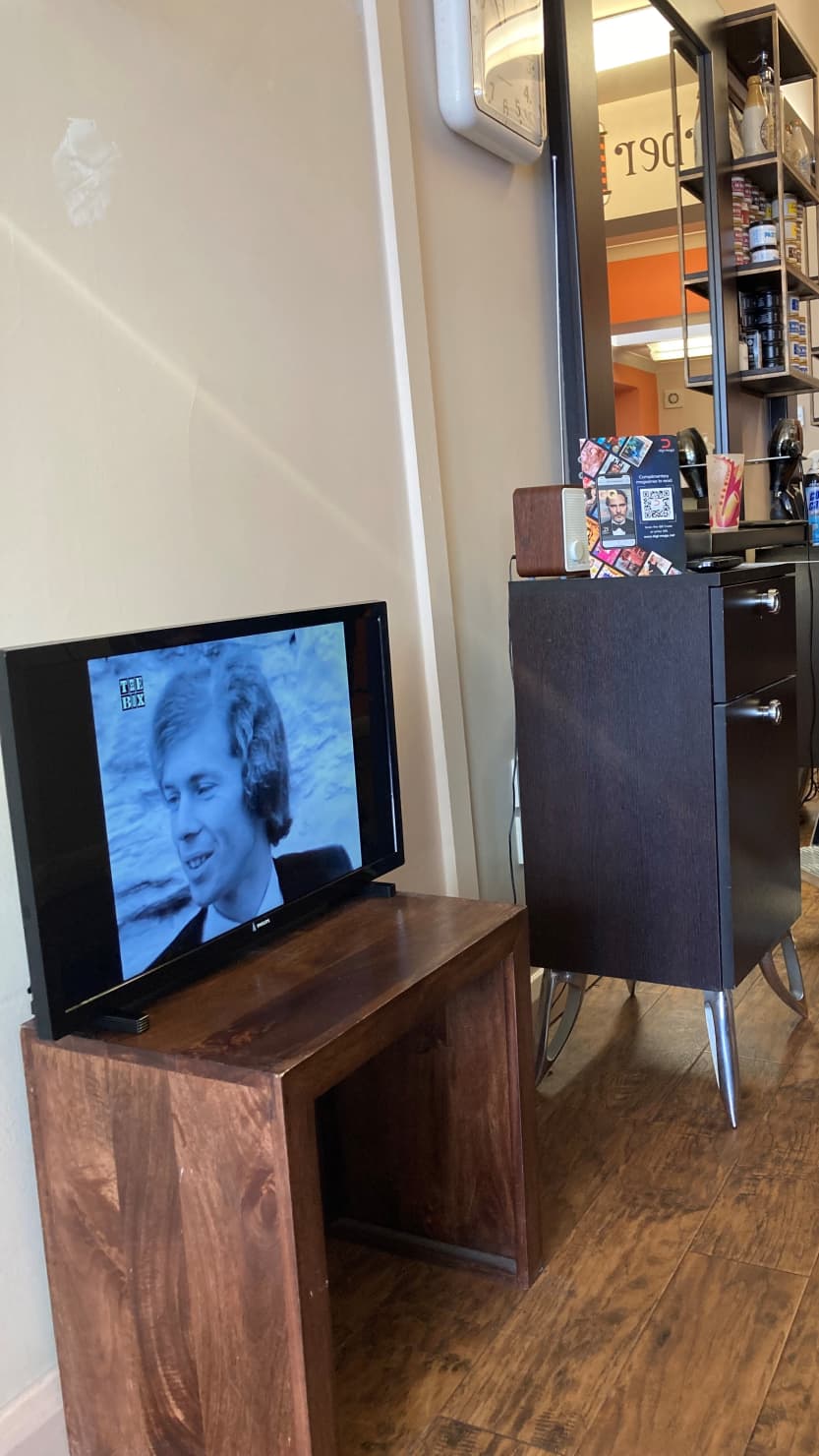 screen in hyde park hair