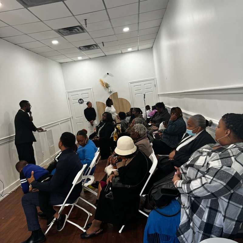 <span class="h4"><span style="color:var(--primary-color-bg)">Who We Are</span></span>