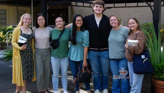 <span style="color:var(--primary-color-bg)">Connect with a Group</span>