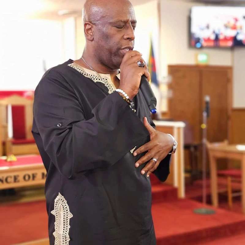 <span style="font-size: 18px; letter-spacing: 5px;"><span style="color: var(--secondary-color-bg);">Everyone Is Welcome!
</span></span>