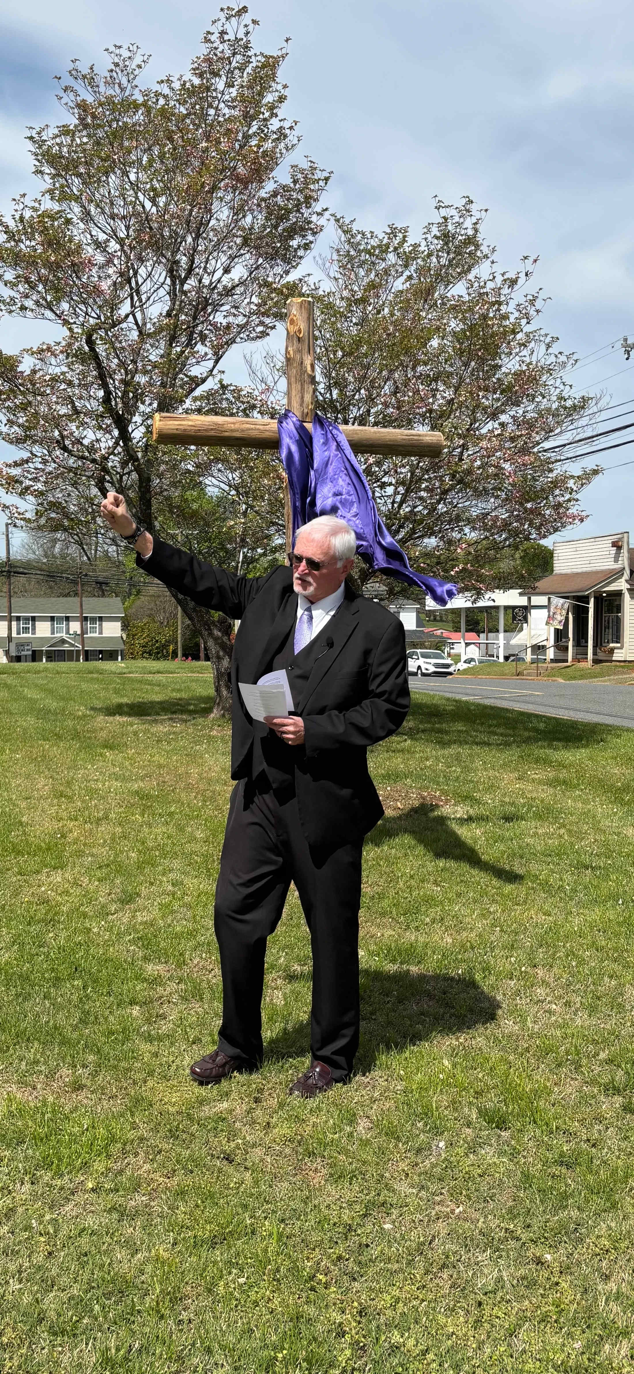 Pastor Hale