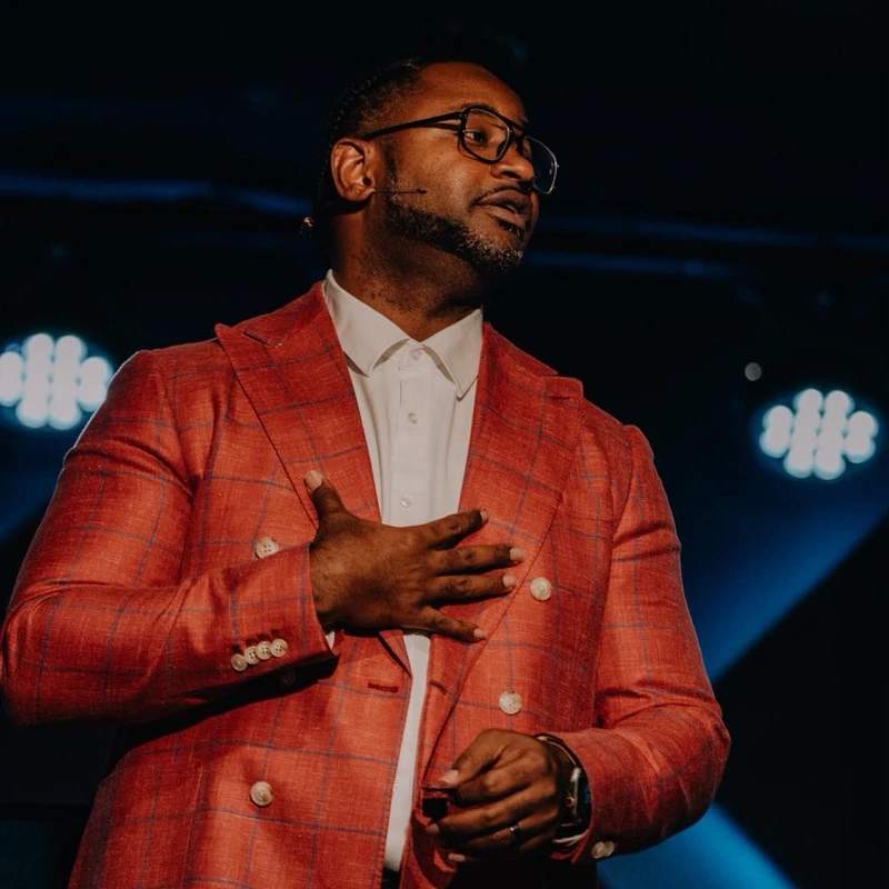 <span style="letter-spacing: 0.31rem;">OUR PASTOR</span>