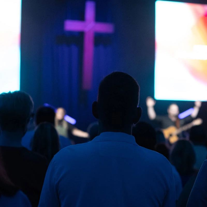 <span style="color:var(--secondary-color-bg)">Join us for a service and see why Five Lakes feels like home.</span>