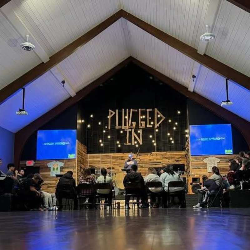 <span style="color: var(--secondary-color-bg);"><span style="color: var(--primary-color-bg);">Student Ministry</span></span>