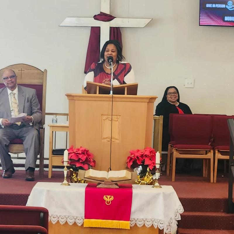 <span style="color:var(--primary-color-bg)">Who We Are</span>