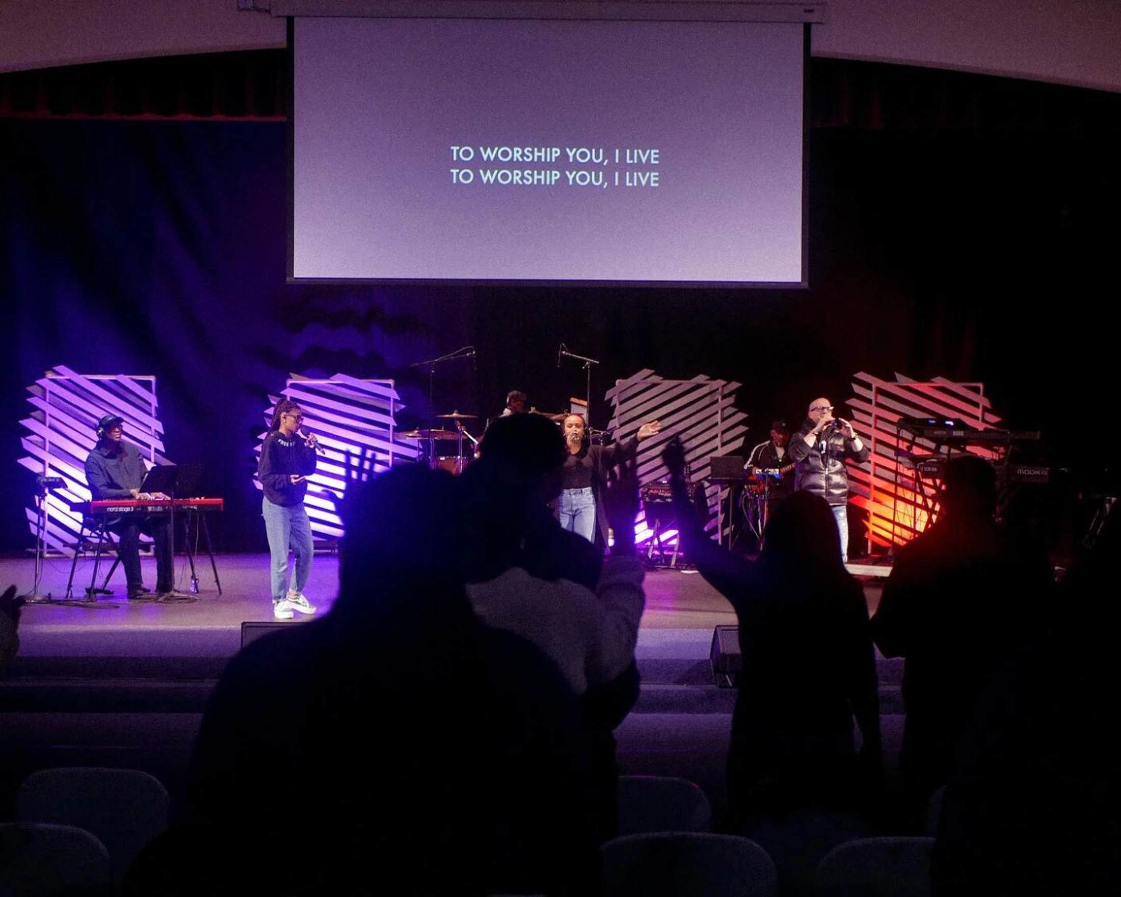IGLESIA CRISTIANA MOVIMIENTO INT 3