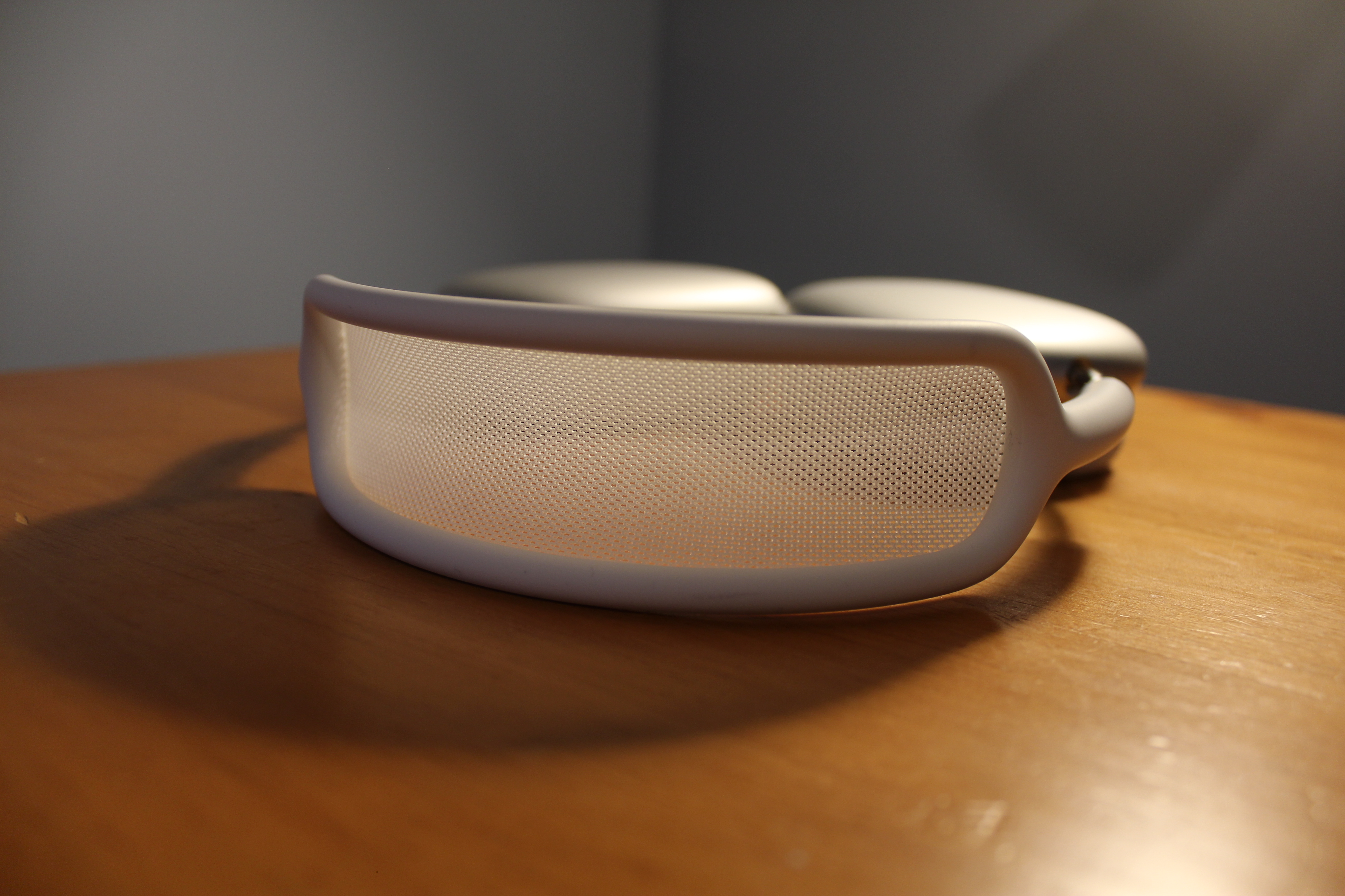 The headbands are a breathable knit mesh The headbands are a breathable knit mesh