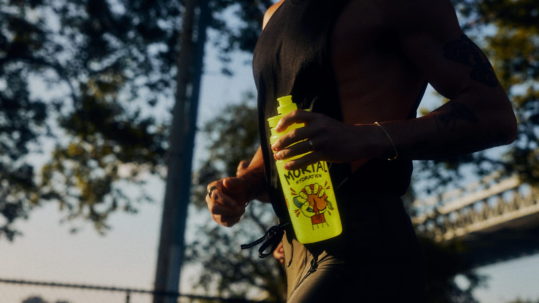 Homepage hero static desktop Mortal04