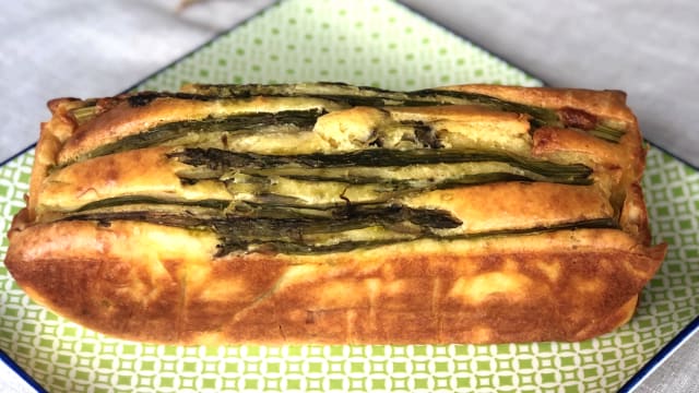 Plumcake salato agli asparagi e tocchetti di scamorza