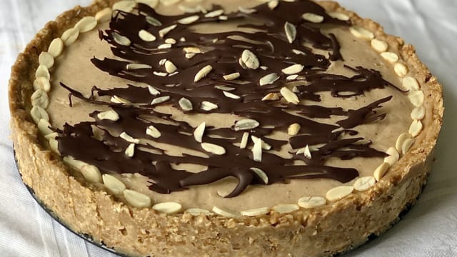 Torta vegana all'avena, mandorla e caffè