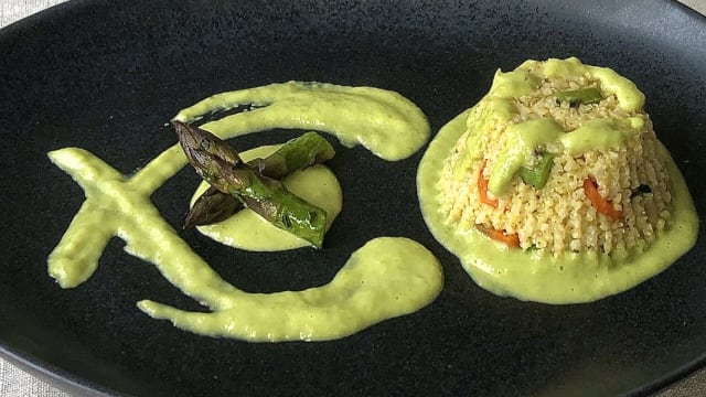 tortino al miglio, verdure miste, asparagi con crema asparagi e pecorino - cover