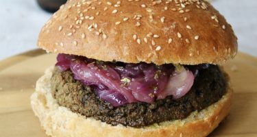 Ricetta panini per hamburger Bun e burger vegetariano di legumi