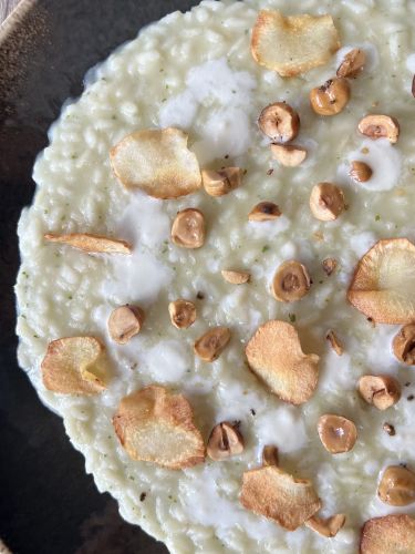 risotto al topinambur, nocciole e fonduta di Pecorino Romano e Chardonnay Pouilly Fuissé - zoom risotto