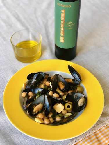 cozze-lupini-ceci-salmoriglio - con olio extravergine d'oliva Gerbino Di Giovanna