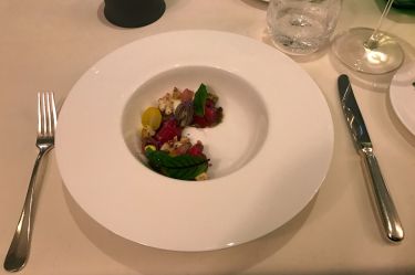 Edvard Restaurant Vienna - carpaccio di manzo e verdure croccanti