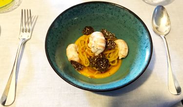 Ristorante Il Duomo Ragusa Ibla - spaghettoni con scampi, Matarocco, crema di zucca e tartufo di Palazzolo Acreide