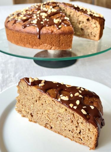 Torta sofficissima alle banane e nocciole senza zucchero raffinato - fetta