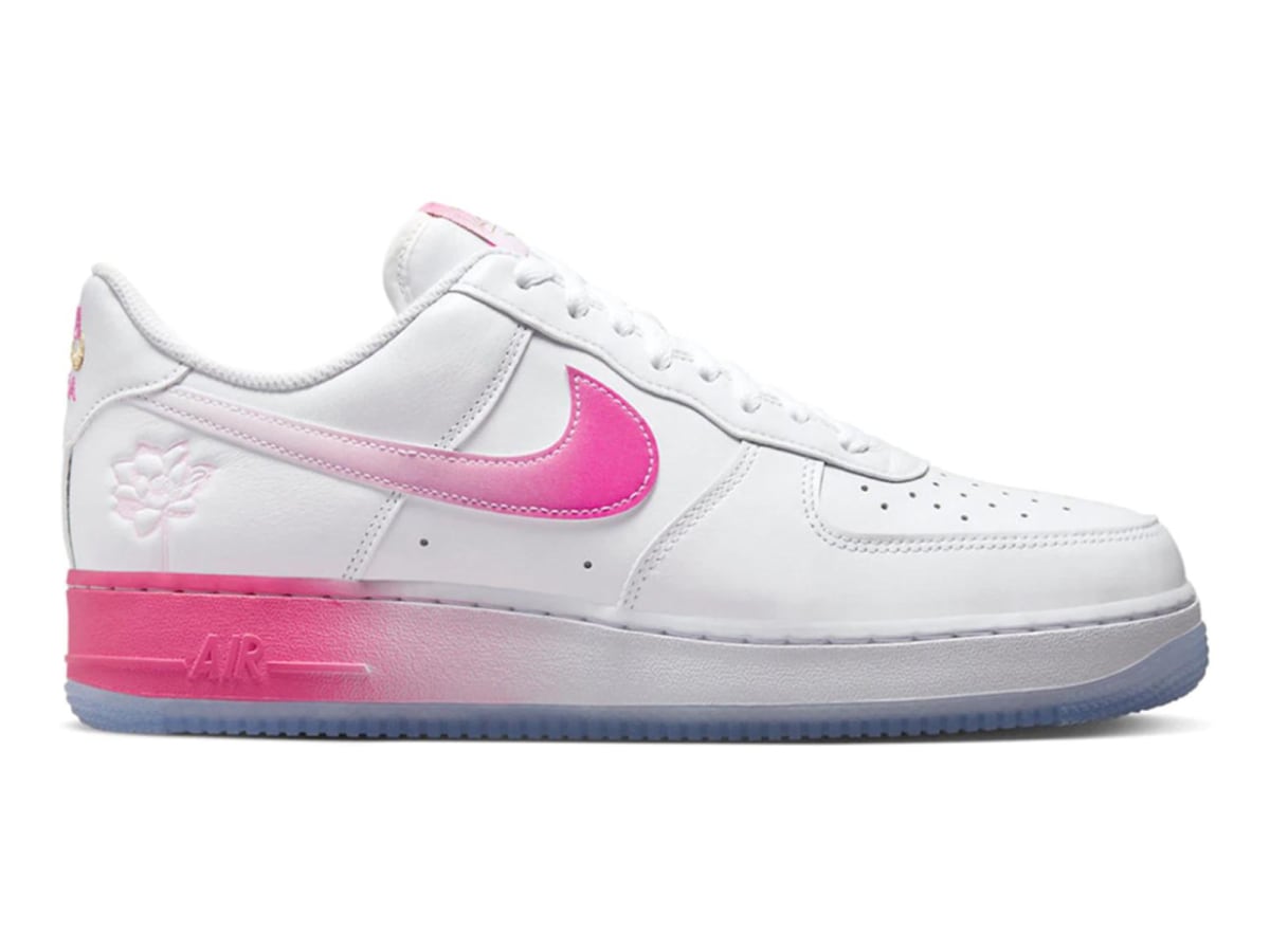 Pink nike store dad shoes